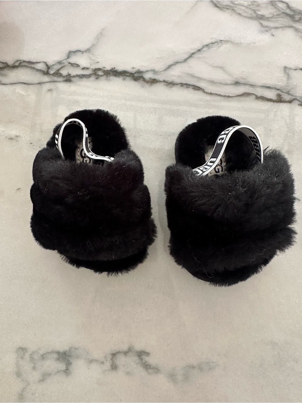 Baby UGG Slippers NWOT Size 2/3